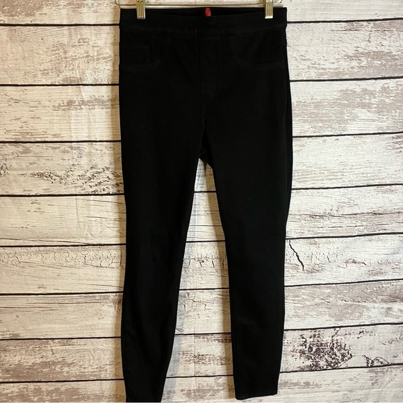 SPANX Jean-Ish High Waisted Ankle Leggings in Black - Picture 4 of 10